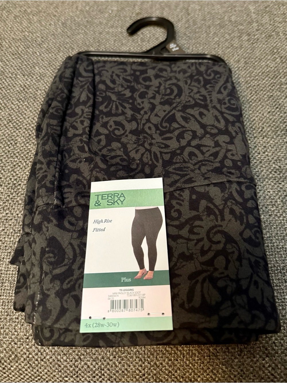 Paisley Black and Dark Gray Print Plus Size 4XL High-Rise Fitted Leggings NWT!